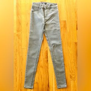 Primark Denim Co NWOT light gray skinny jeans size 0